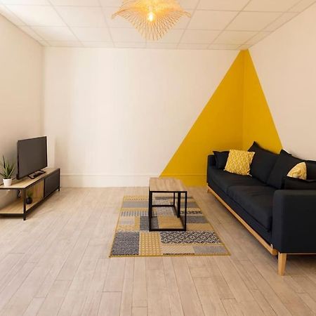 Le Cosy C - T2 Tout Equipe - Centre-Ville Gare Montlucon Ngoại thất bức ảnh