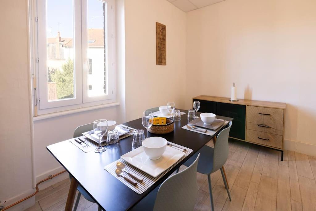 Le Cosy C - T2 Tout Equipe - Centre-Ville Gare Montlucon Ngoại thất bức ảnh